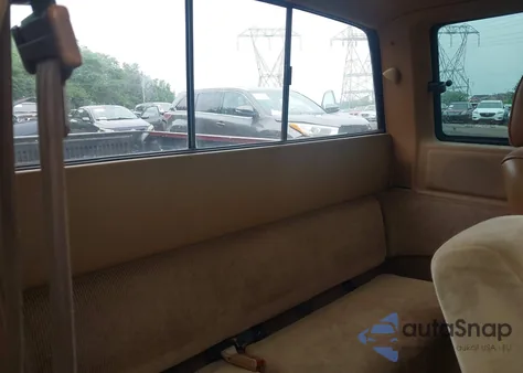 1993 Dodge Dakota из США, поврежденный, VIN 1B7FL23X9PS212576